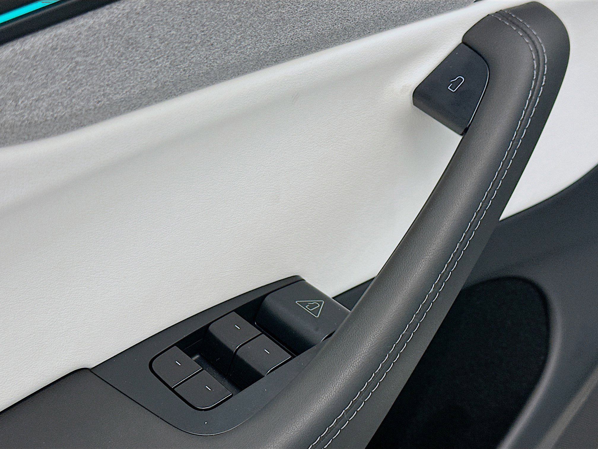 Used 2026 Tesla Model Y AWD image 15