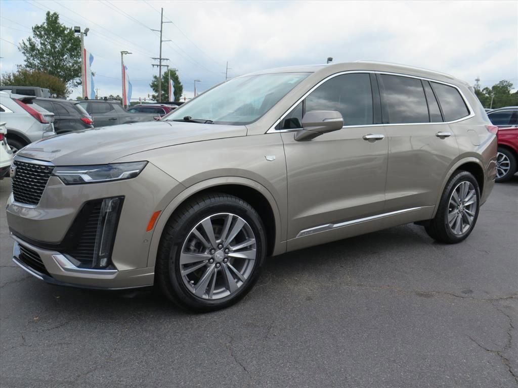 Used 2022 Cadillac XT6 Premium Luxury w/ Technology Package image 8