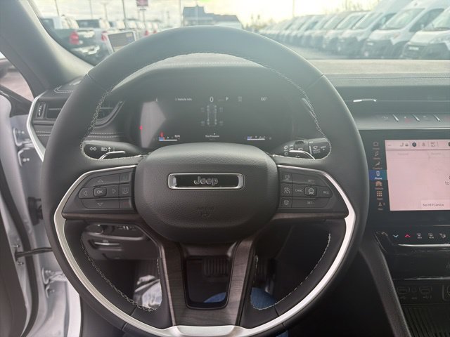 New 2026 Jeep Grand Cherokee Altitude AWD/4WD image 10