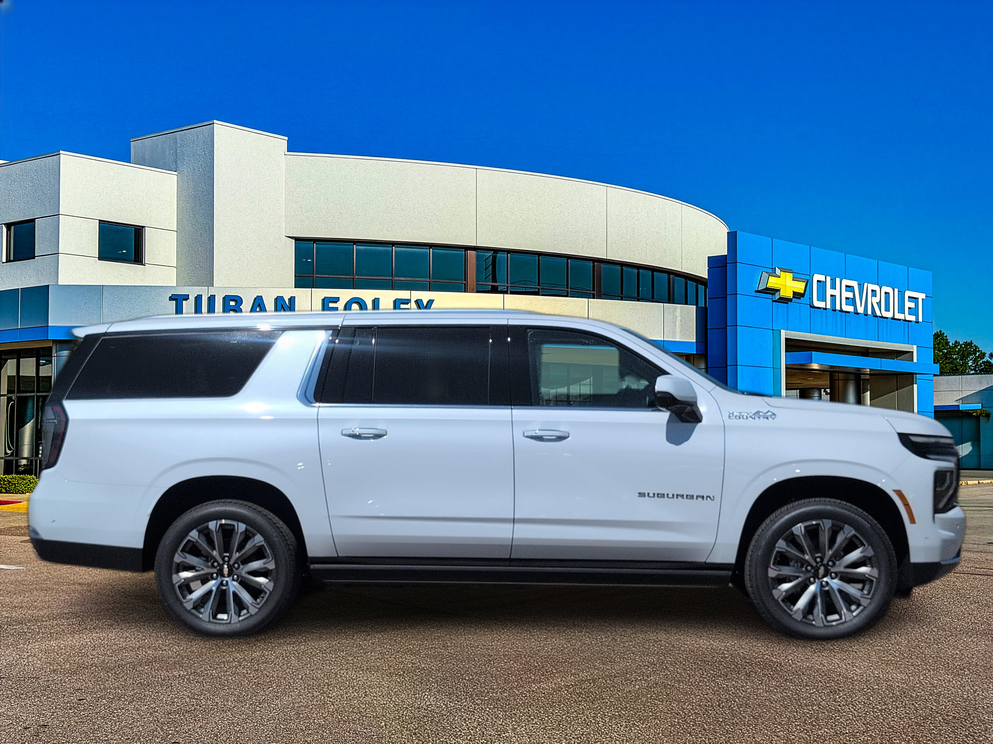 New 2026 Chevrolet Suburban High Country RWD image 8