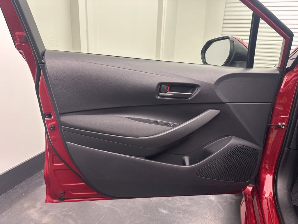 Used 2023 Toyota Corolla LE image 16