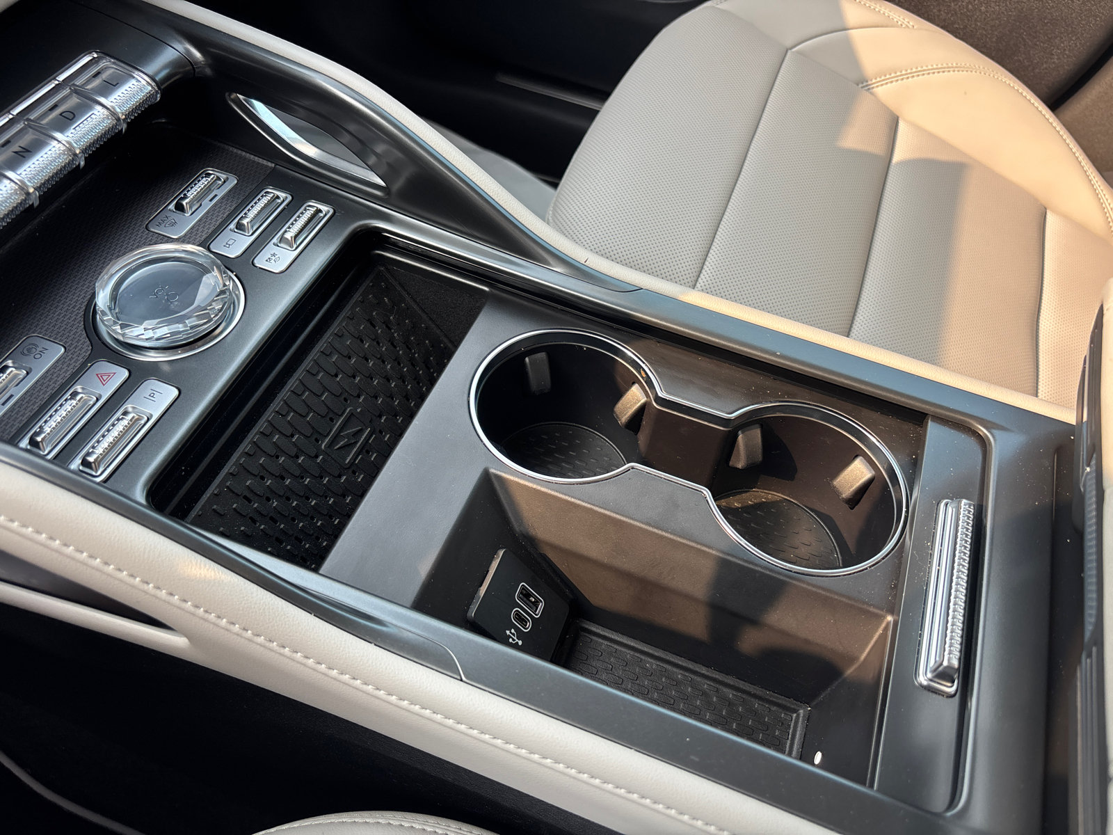 New 2026 Lincoln Nautilus Premier AWD/4WD image 24