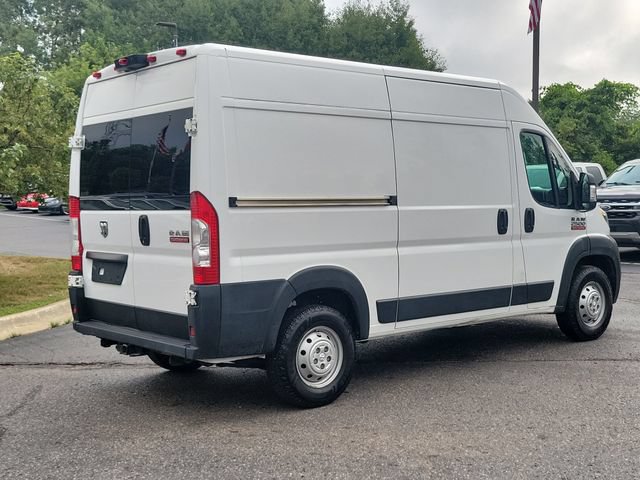 Used 2022 RAM ProMaster 2500 w/ Convenience Group FWD image 3
