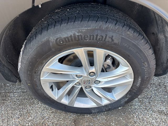 Used 2025 Buick Envista Preferred w/ Convenience II Package image 12