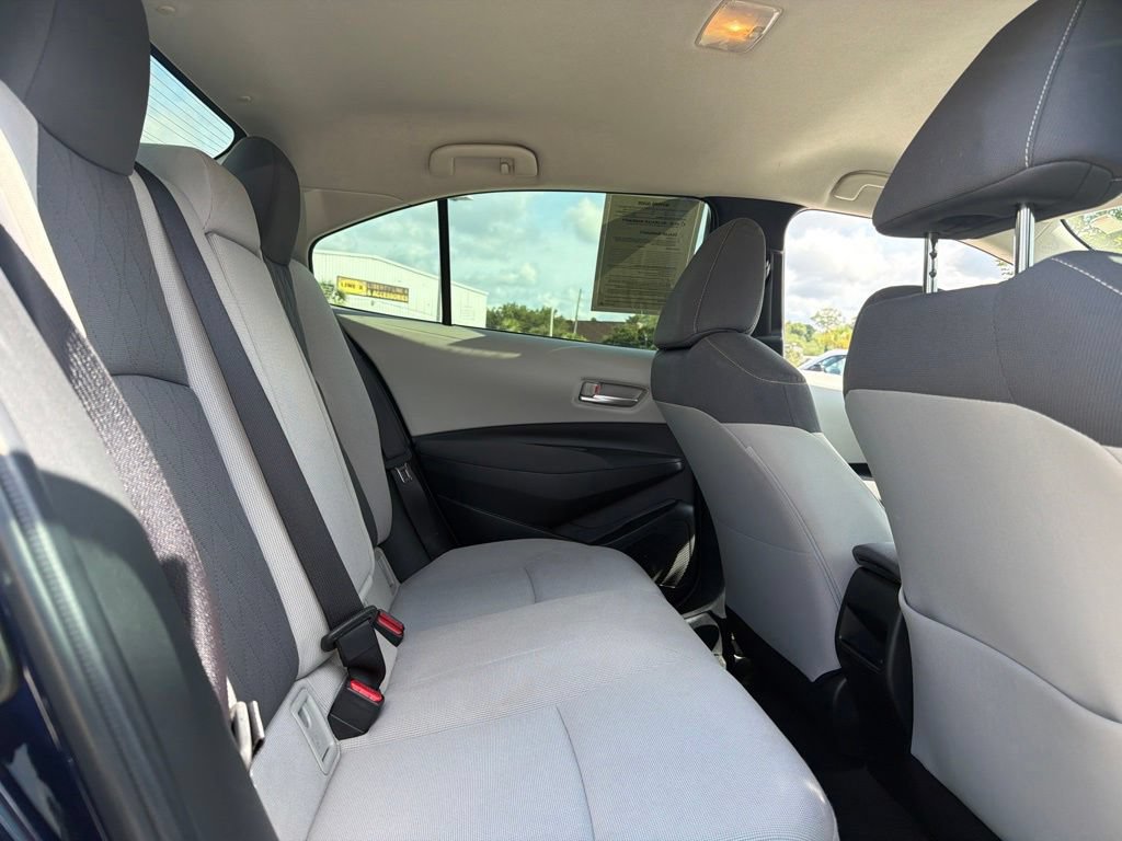 Used 2020 Toyota Corolla LE FWD image 27