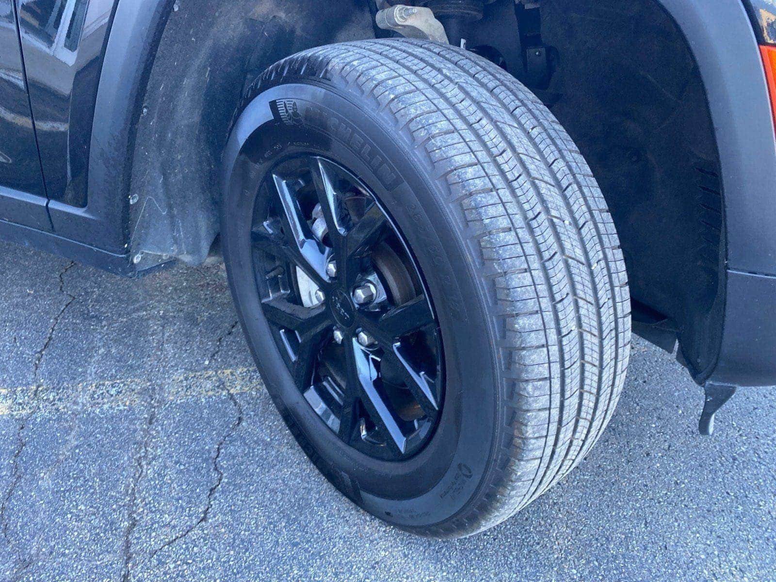 Used 2024 Jeep Grand Cherokee Altitude AWD/4WD image 25