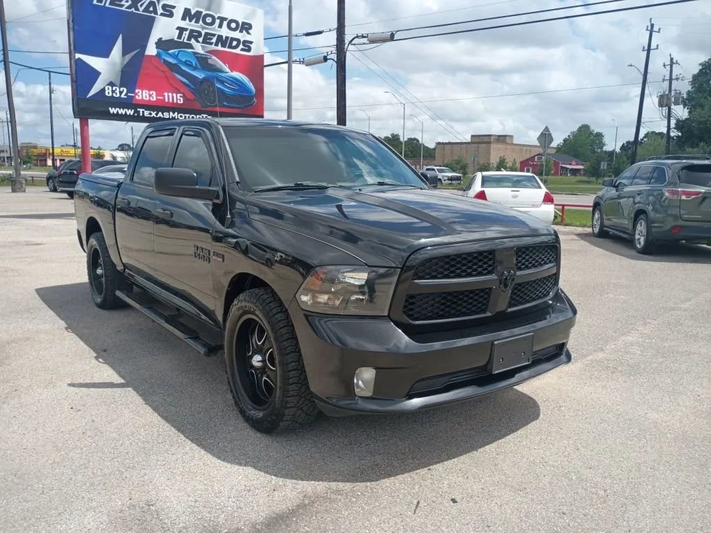 Used 2016 RAM 1500 Express w/ Black Ram 1500 Express Group RWD image 7