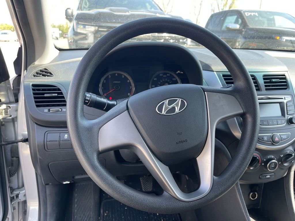 Used 2016 Hyundai Accent SE image 5