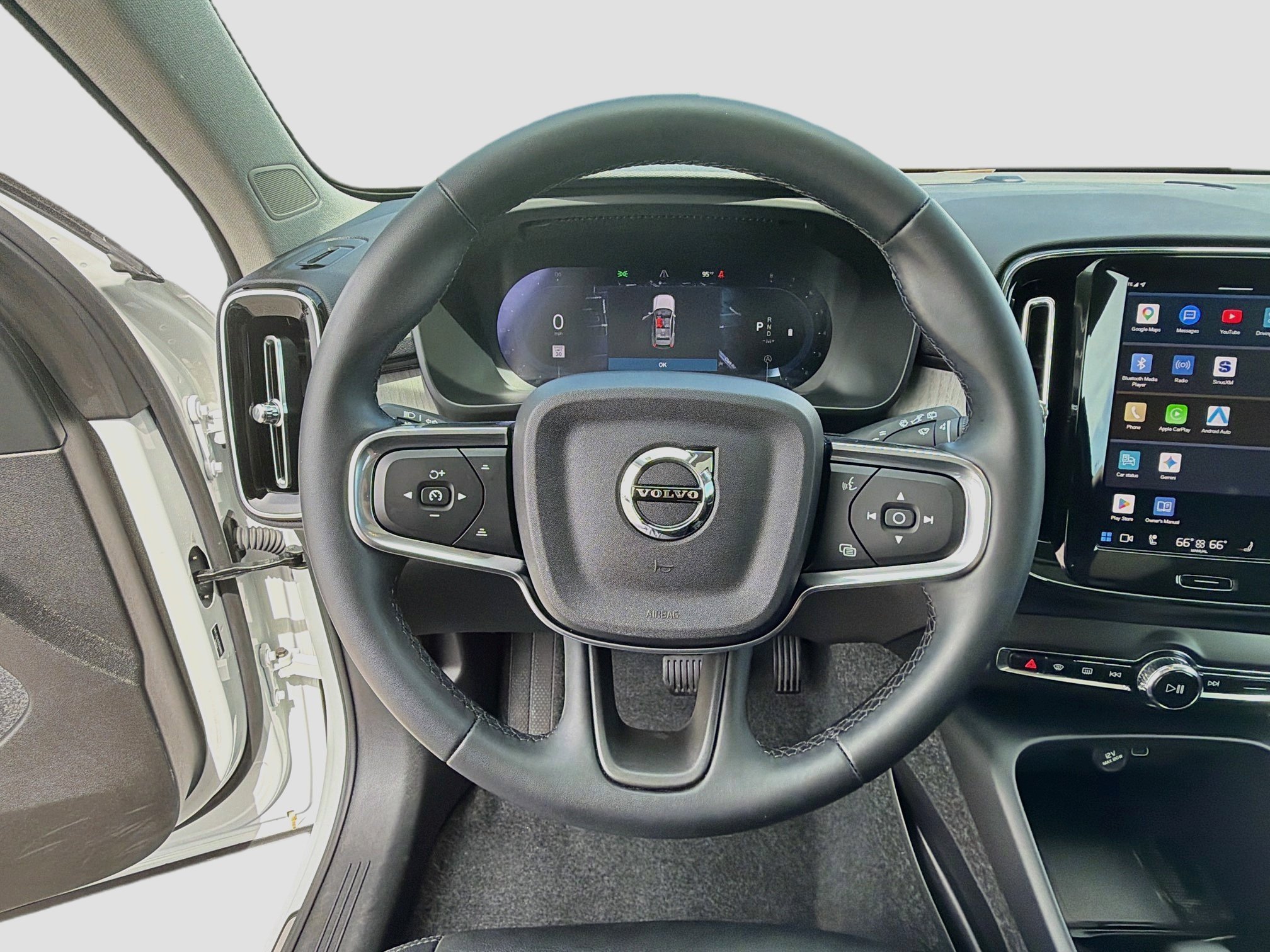 Used 2025 Volvo XC40 B5 Core AWD/4WD image 37