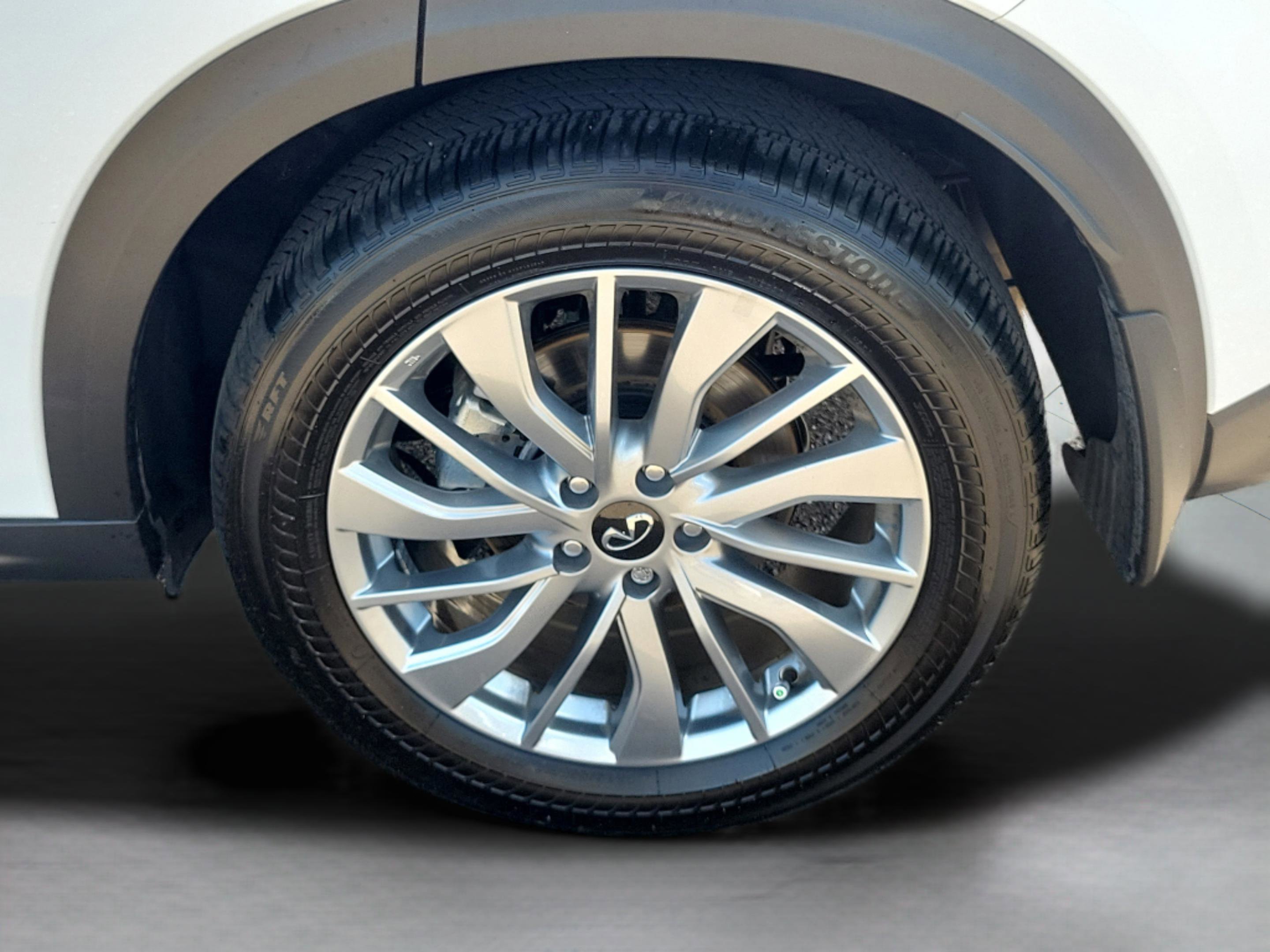 Certified 2025 INFINITI QX50 Pure image 27