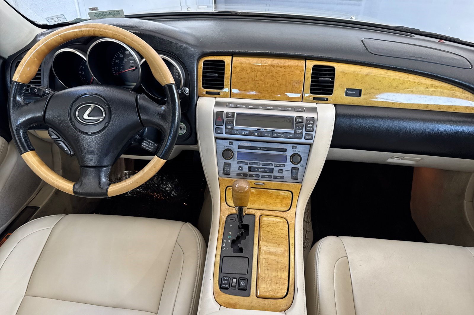 Used 2004 Lexus SC 430 Convertible RWD image 18
