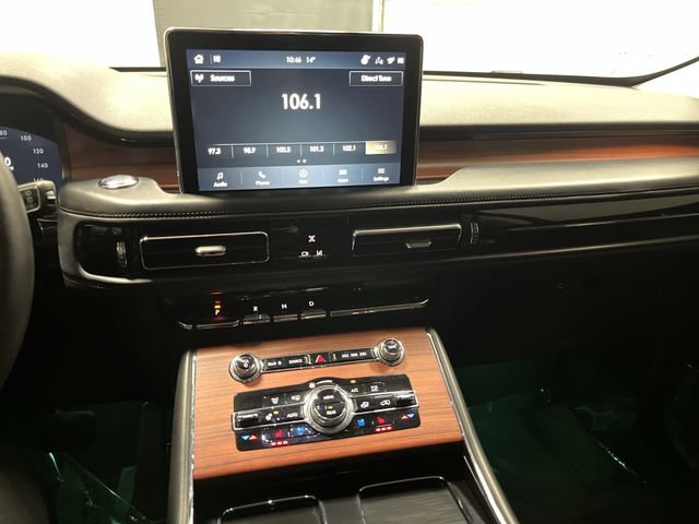 Used 2023 Lincoln Aviator Reserve w/ Elements Package Plus image 9