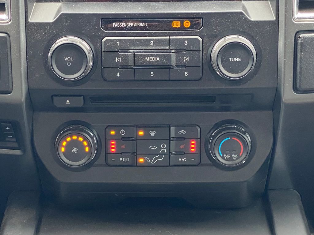 Used 2018 Ford F250 XLT w/ XLT Premium Package image 23