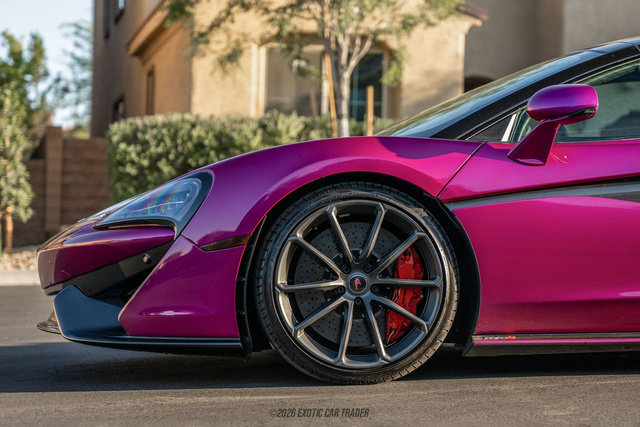 Used 2018 McLaren 570S Spider RWD image 42