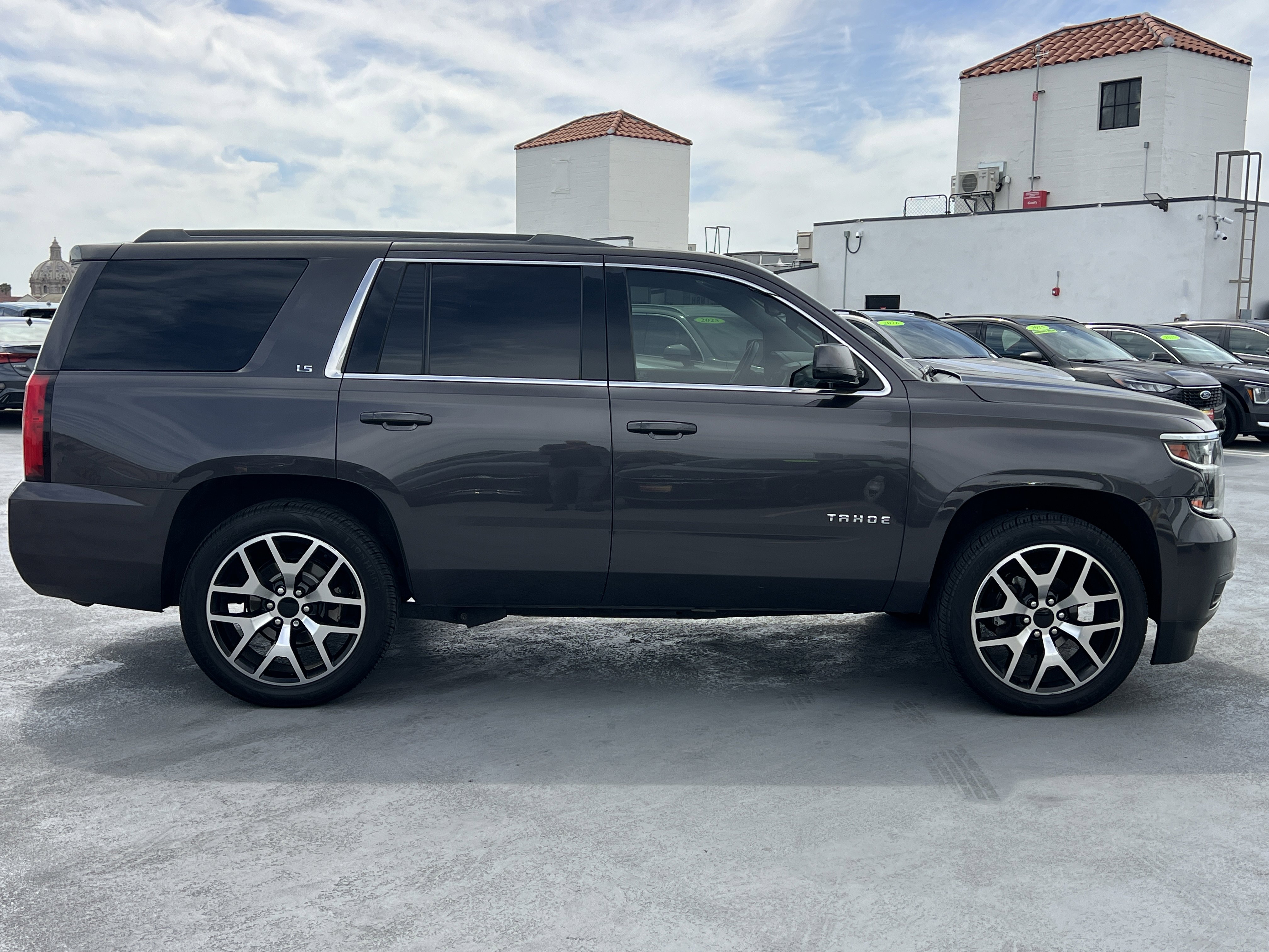 Used 2016 Chevrolet Tahoe LS image 9