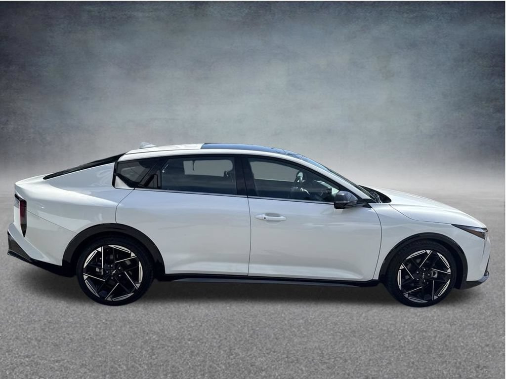 Used 2025 Kia K4 GT-Line w/ GT-Line Sunroof Package FWD image 6