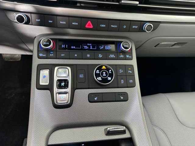 Certified 2025 Hyundai Palisade SEL image 37