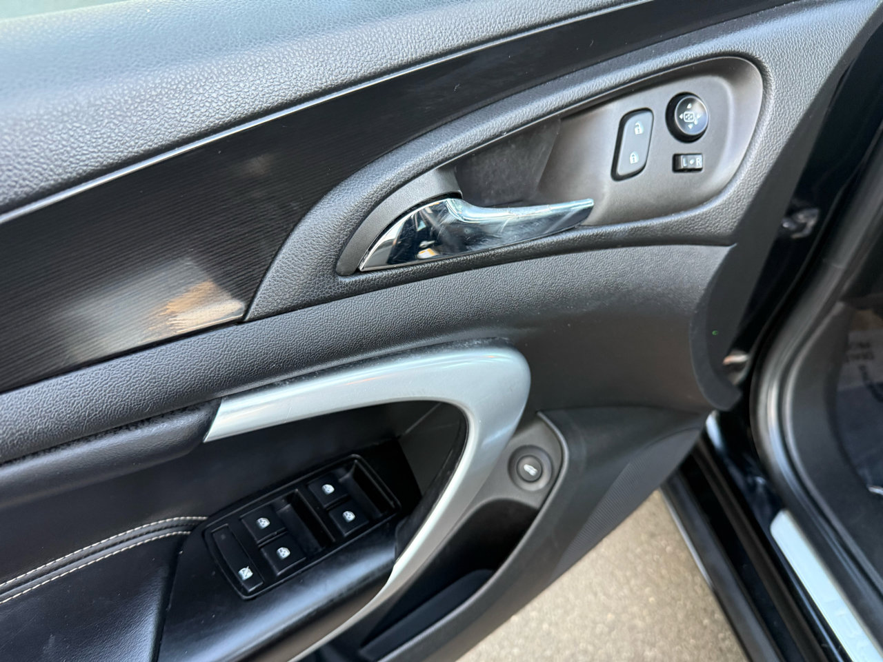 Used 2015 Buick Regal image 31