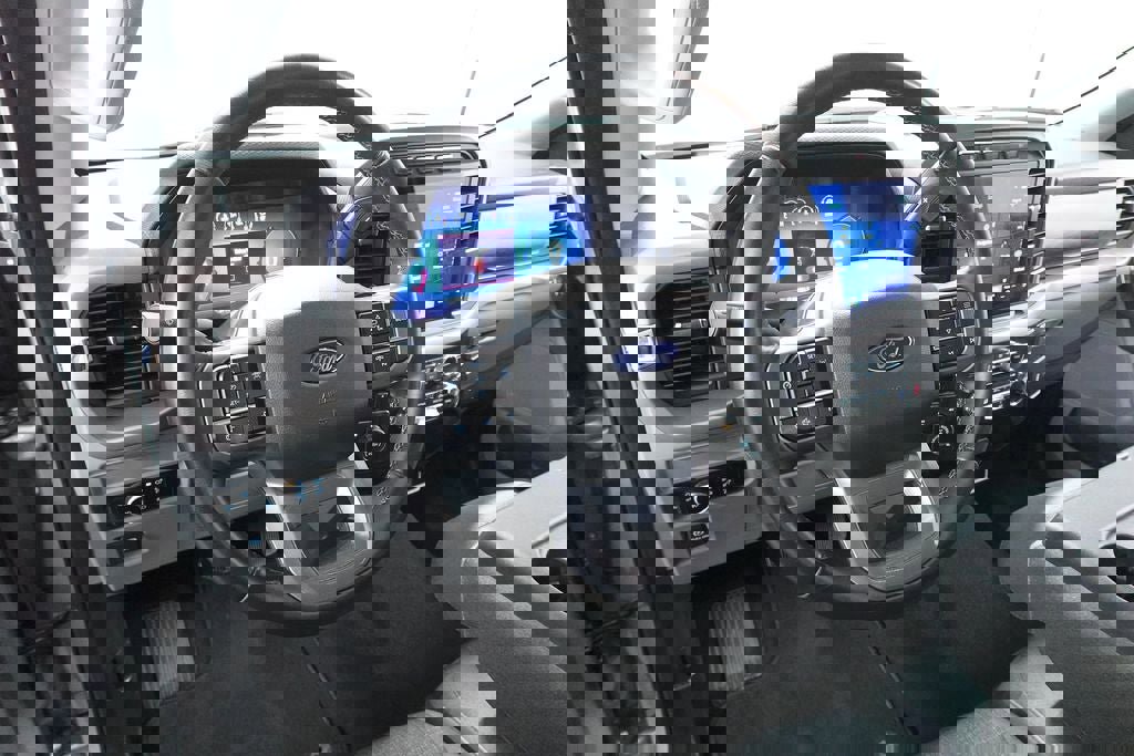 Used 2024 Ford F150 XLT w/ Tow/Haul Package image 11