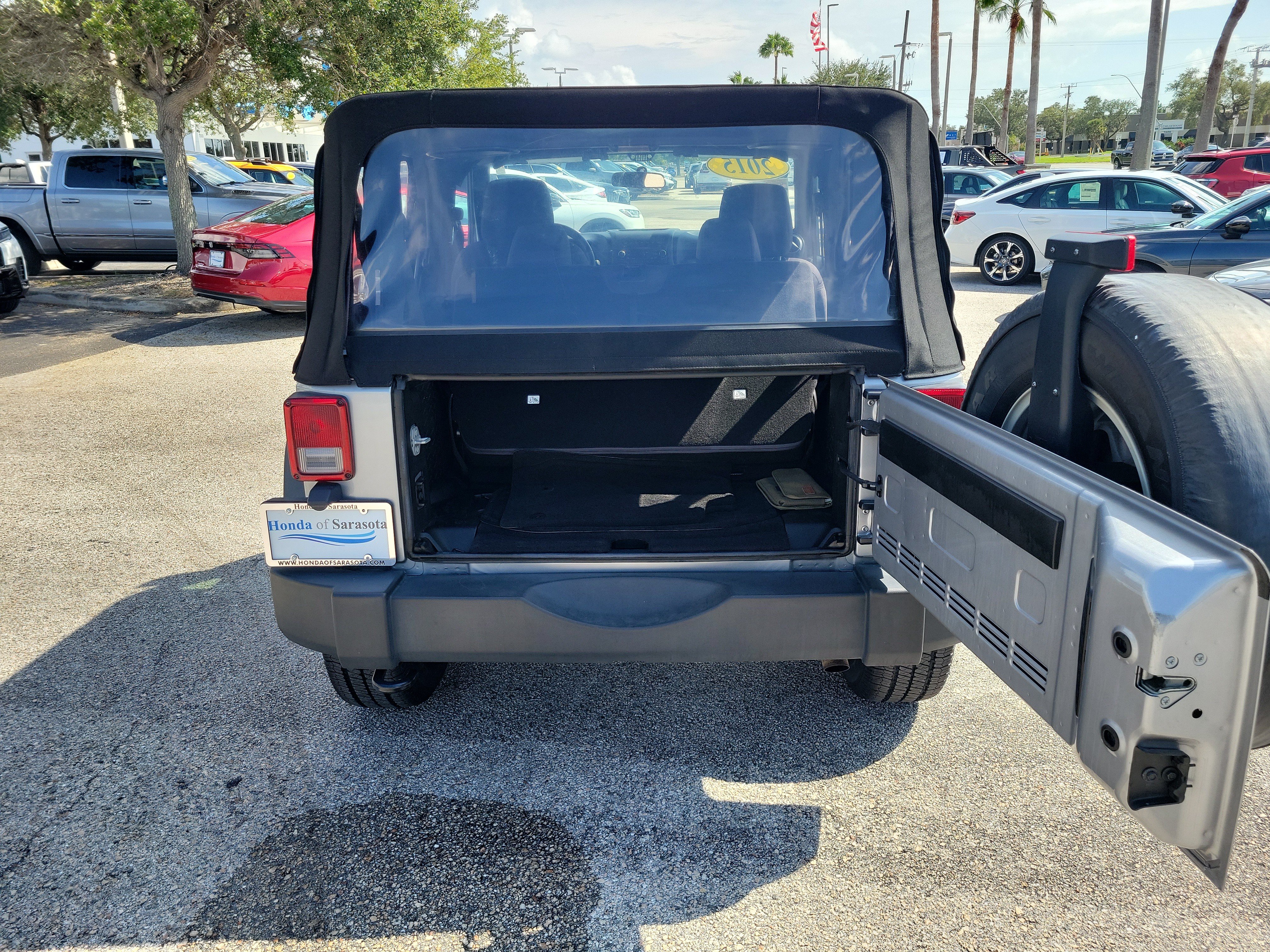 Used 2015 Jeep Wrangler Sport w/ Quick Order Package 24S AWD/4WD image 11