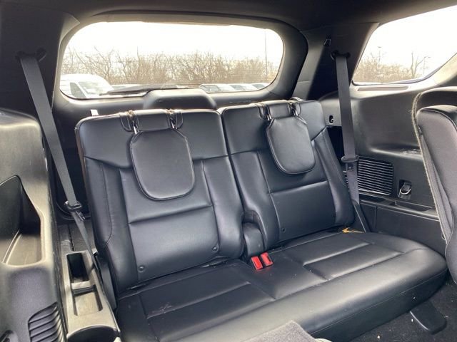 Used 2020 Ford Explorer XLT w/ Equipment Group 202A image 10