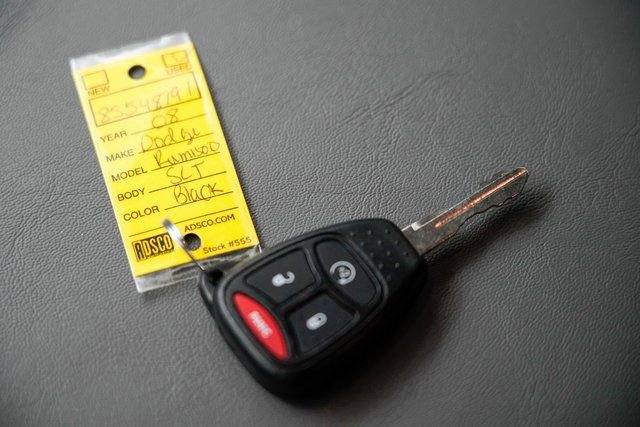 Used 2008 Dodge Ram 1500 Truck SLT image 34