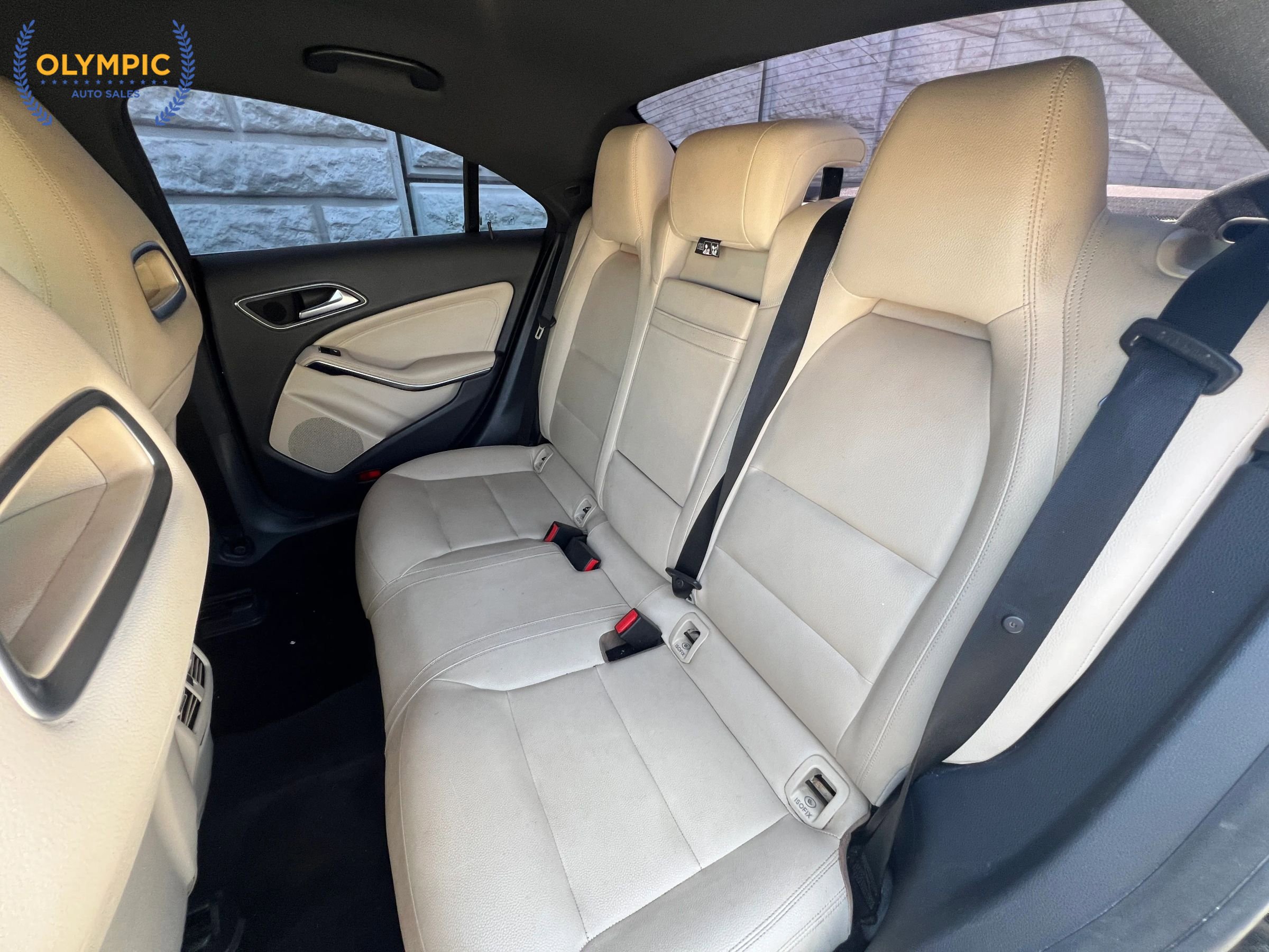 Used 2018 Mercedes-Benz CLA 250 w/ Convenience Package image 40