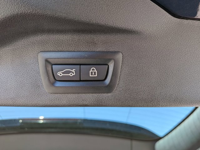 Used 2020 BMW X7 xDrive40i w/ M Sport Package image 7