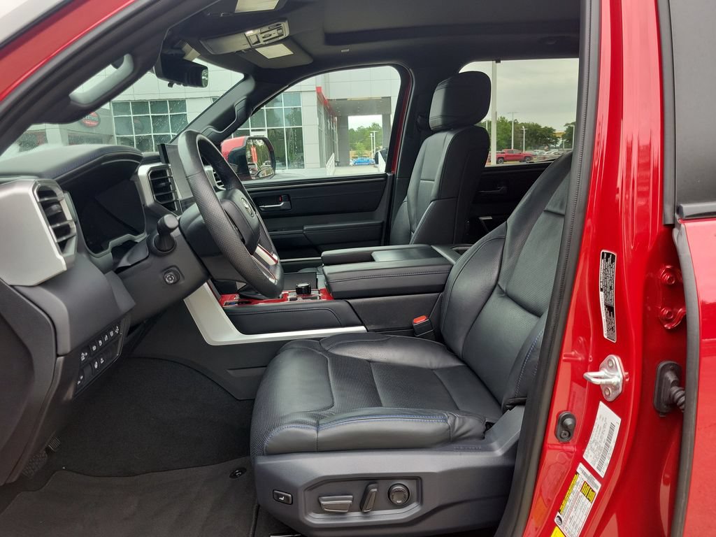 Used 2024 Toyota Tundra Platinum AWD/4WD image 16