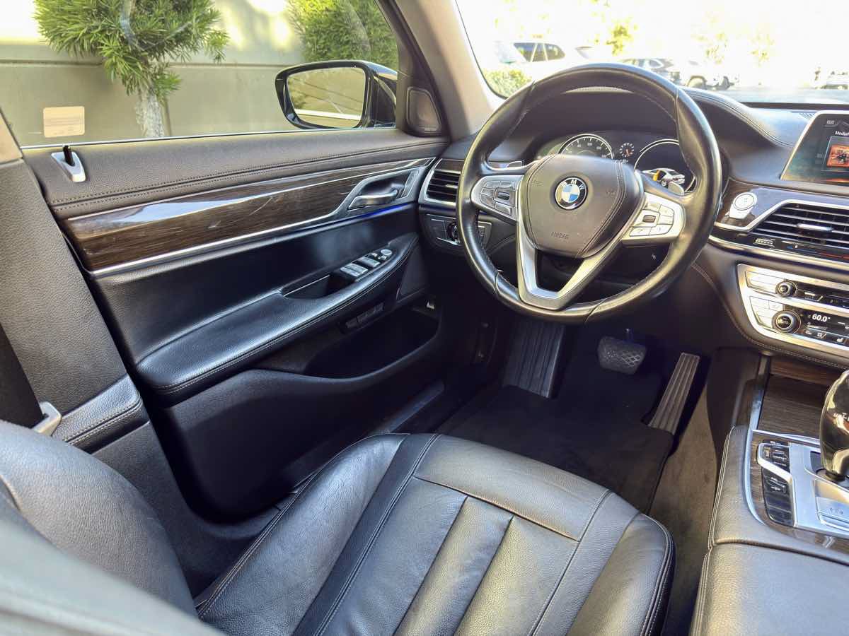 Used 2016 BMW 740i RWD image 20