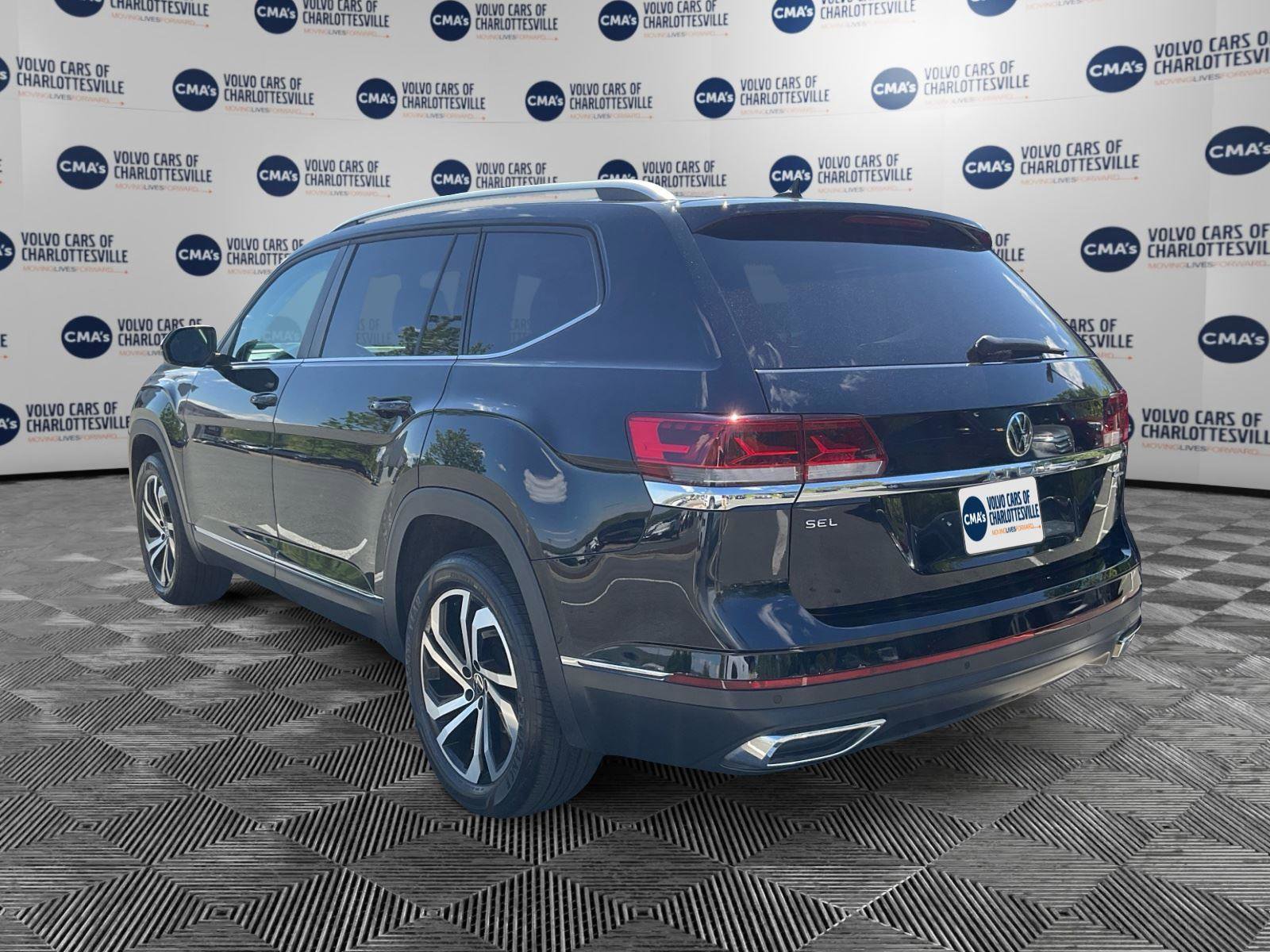 Used 2023 Volkswagen Atlas SEL AWD/4WD image 3