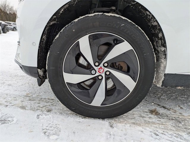 Used 2021 Jaguar F-PACE S image 23