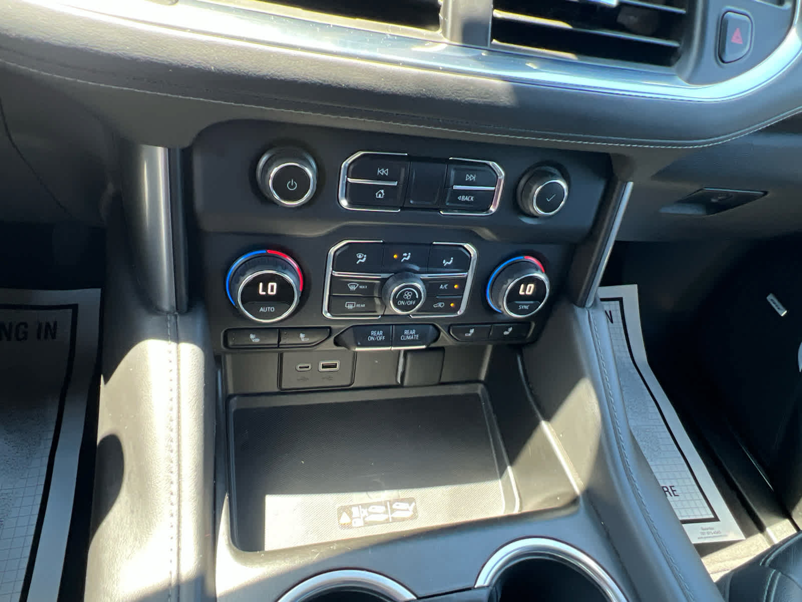 Used 2024 Chevrolet Tahoe LT AWD/4WD image 25