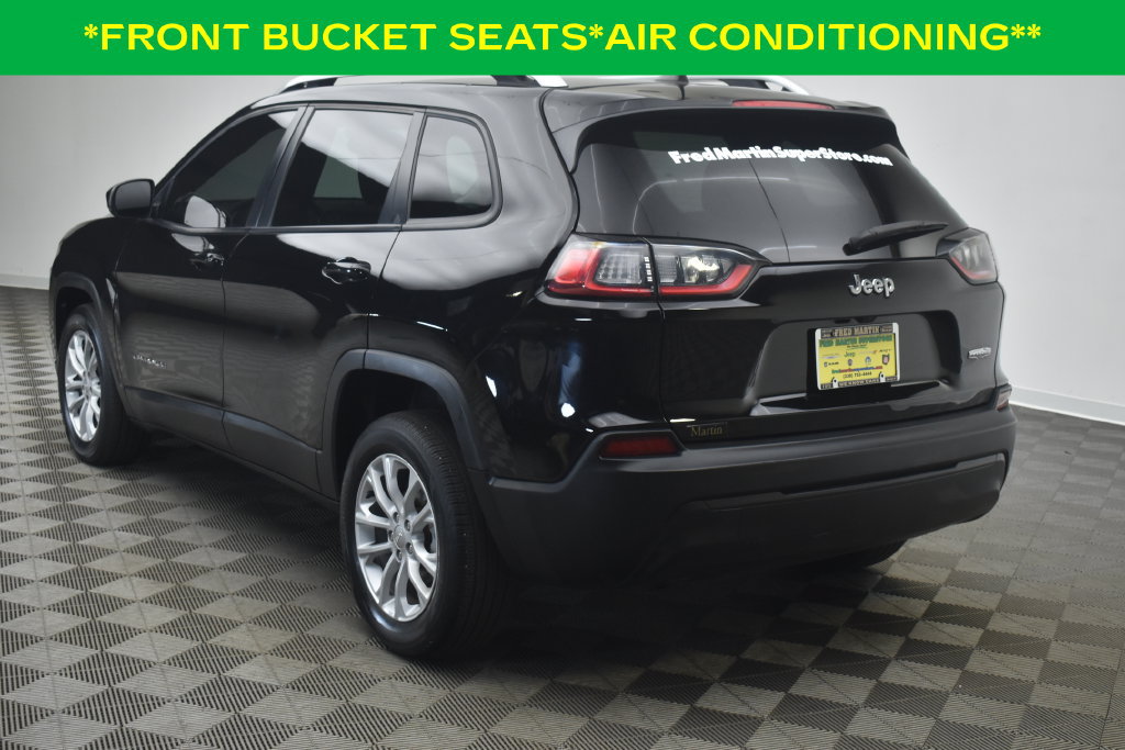 Used 2021 Jeep Cherokee Latitude FWD image 4