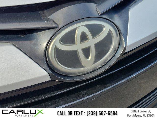 Used 2019 Toyota Corolla LE image 7