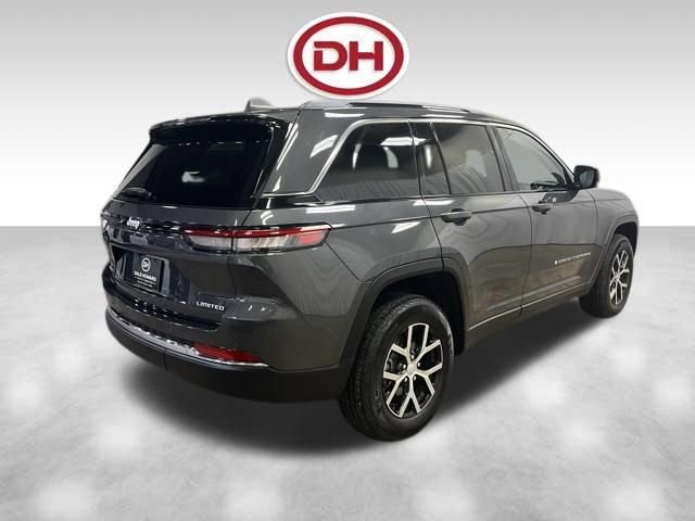 Used 2025 Jeep Grand Cherokee Limited w/ Trailer Tow Package image 12