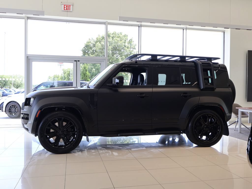 New 2026 Land Rover Defender 110 OCTA AWD/4WD image 4