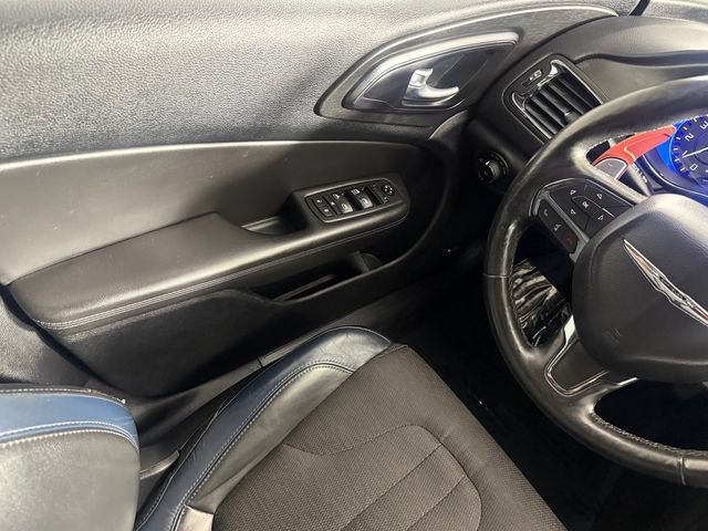 Used 2015 Chrysler 200 S w/ Navigation & Sound Group I FWD image 29