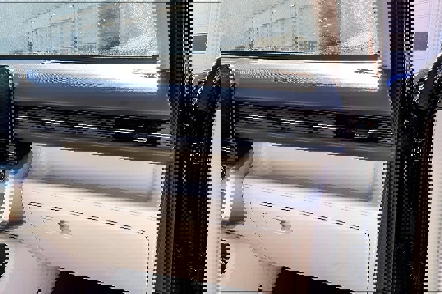 Used 2025 Hyundai Kona SEL image 17