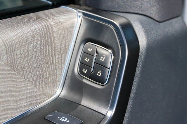 Used 2023 Ford F250 Platinum w/ Tremor Off-Road Package AWD/4WD image 12