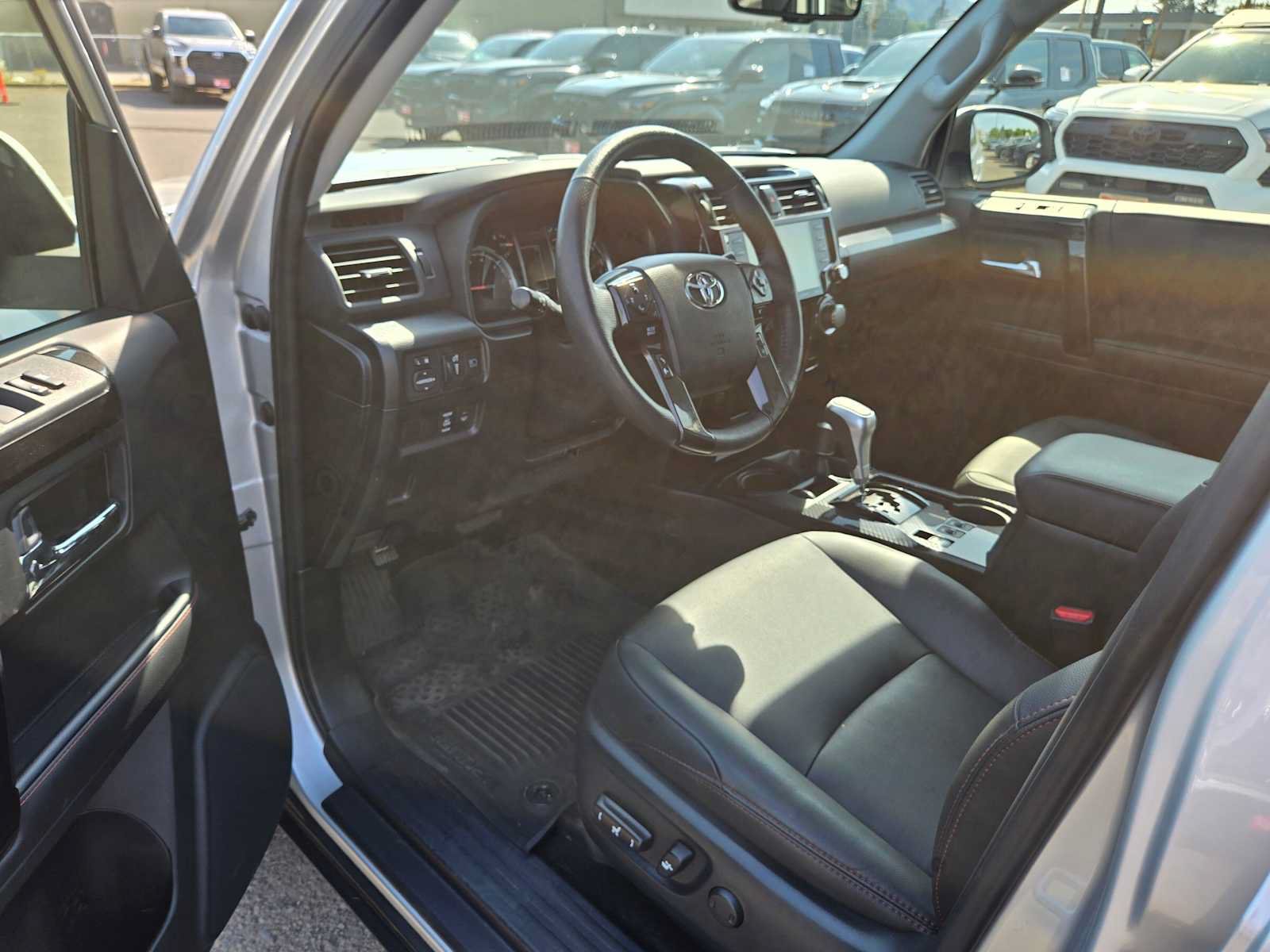 Used 2023 Toyota 4Runner TRD Off-Road Premium w/ Moonroof Package AWD/4WD image 23
