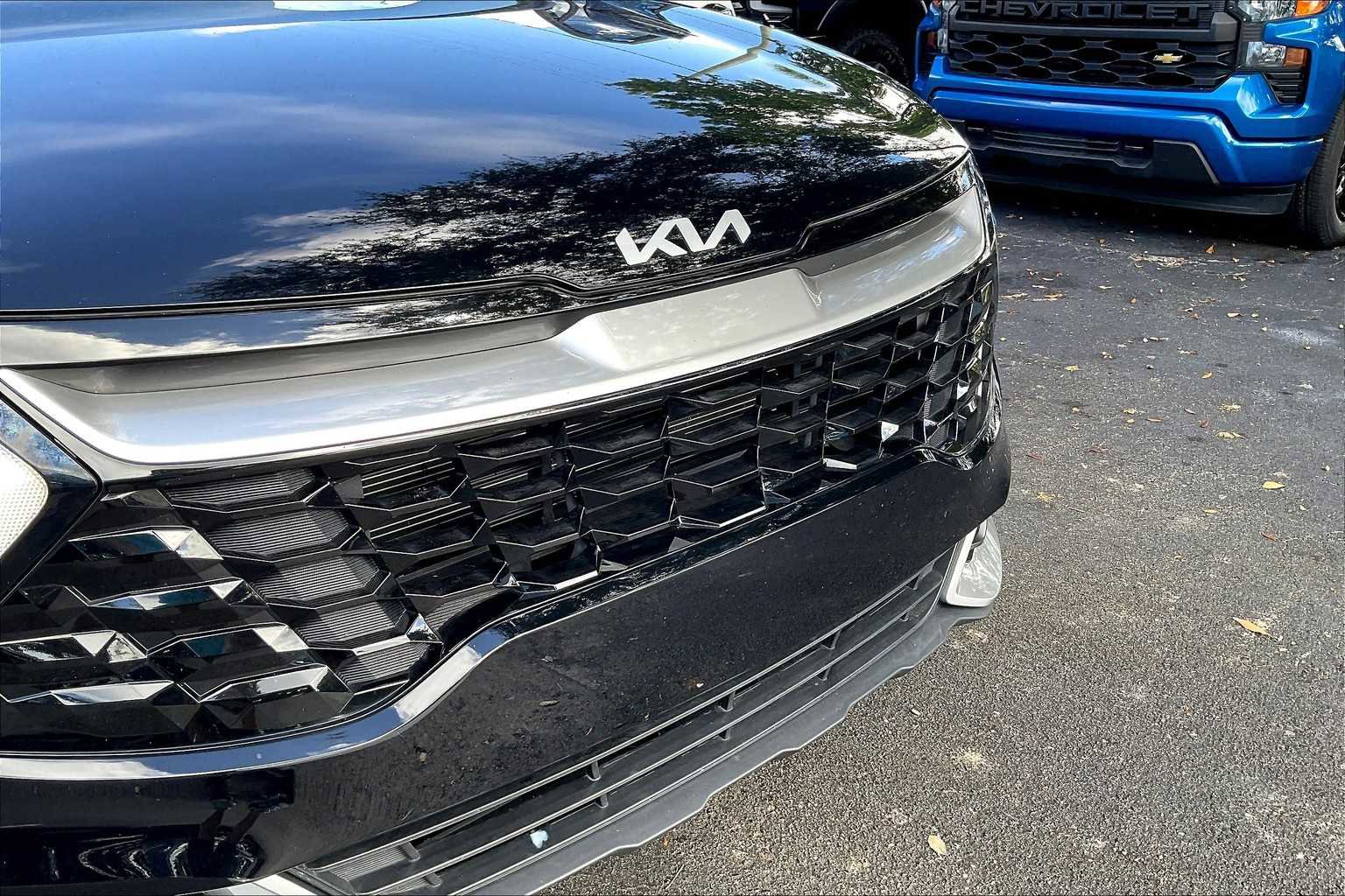 Used 2023 Kia Sportage EX image 29