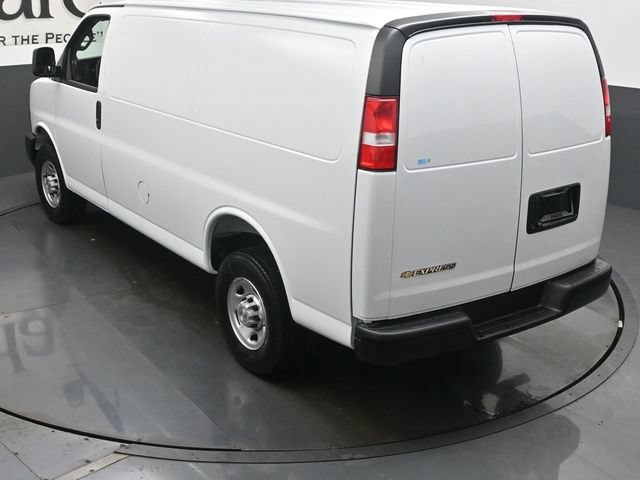 New 2026 Chevrolet Express 2500 w/ Driver Convenience Package RWD image 19