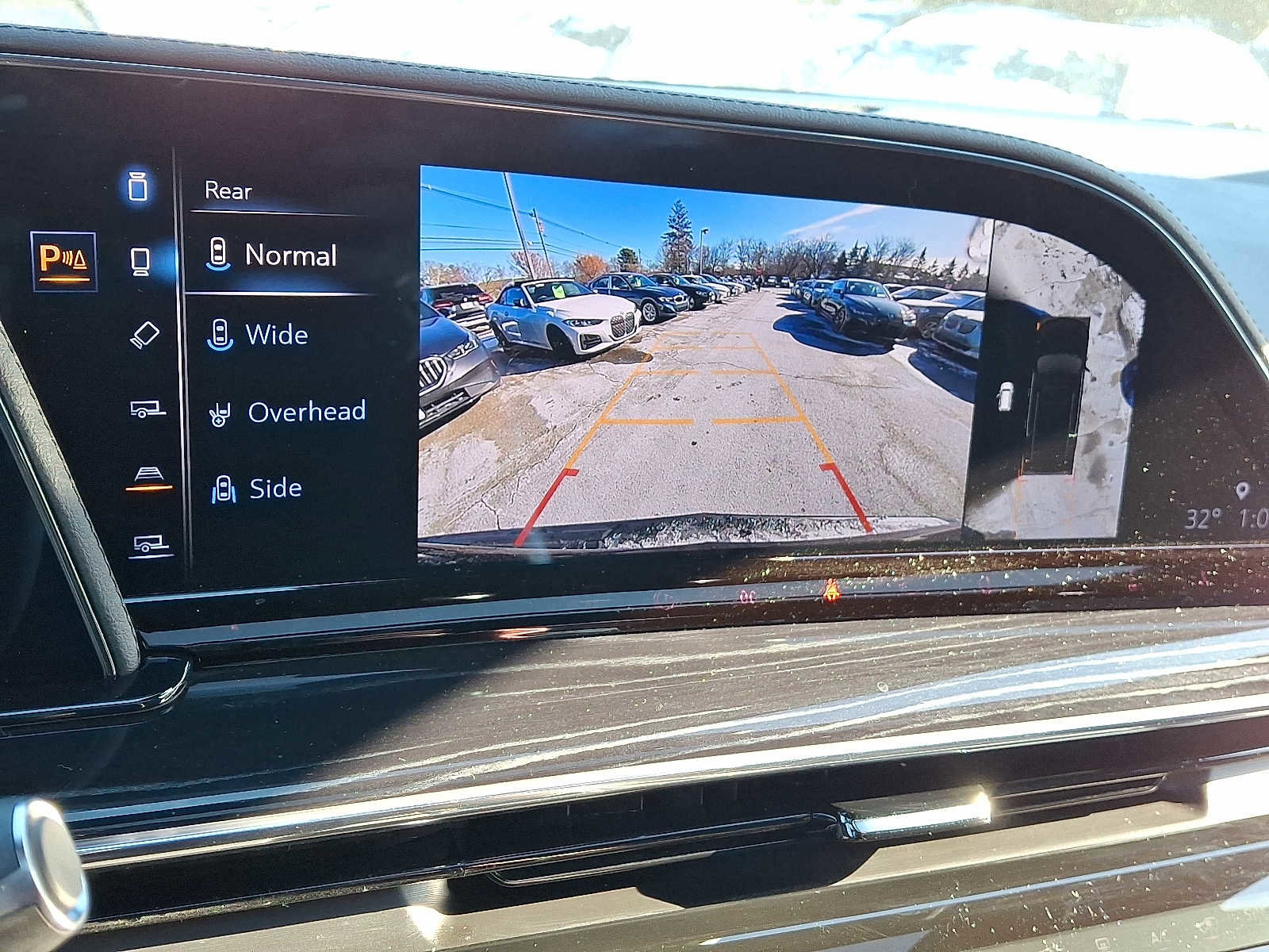 Used 2024 Cadillac Escalade Sport w/ LPO, ONYX Package image 21