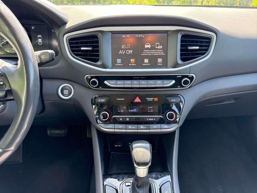 Used 2018 Hyundai Ioniq Plug-In Hybrid FWD image 18