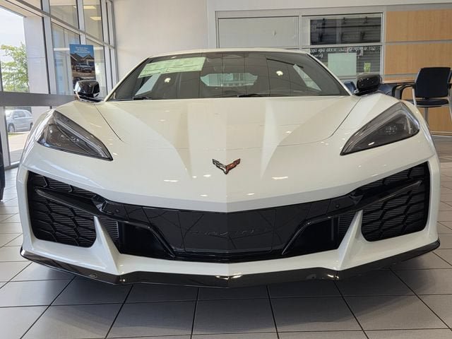 New 2027 Chevrolet Corvette Grand Sport w/ Z52 Sport Performance Package RWD image 7