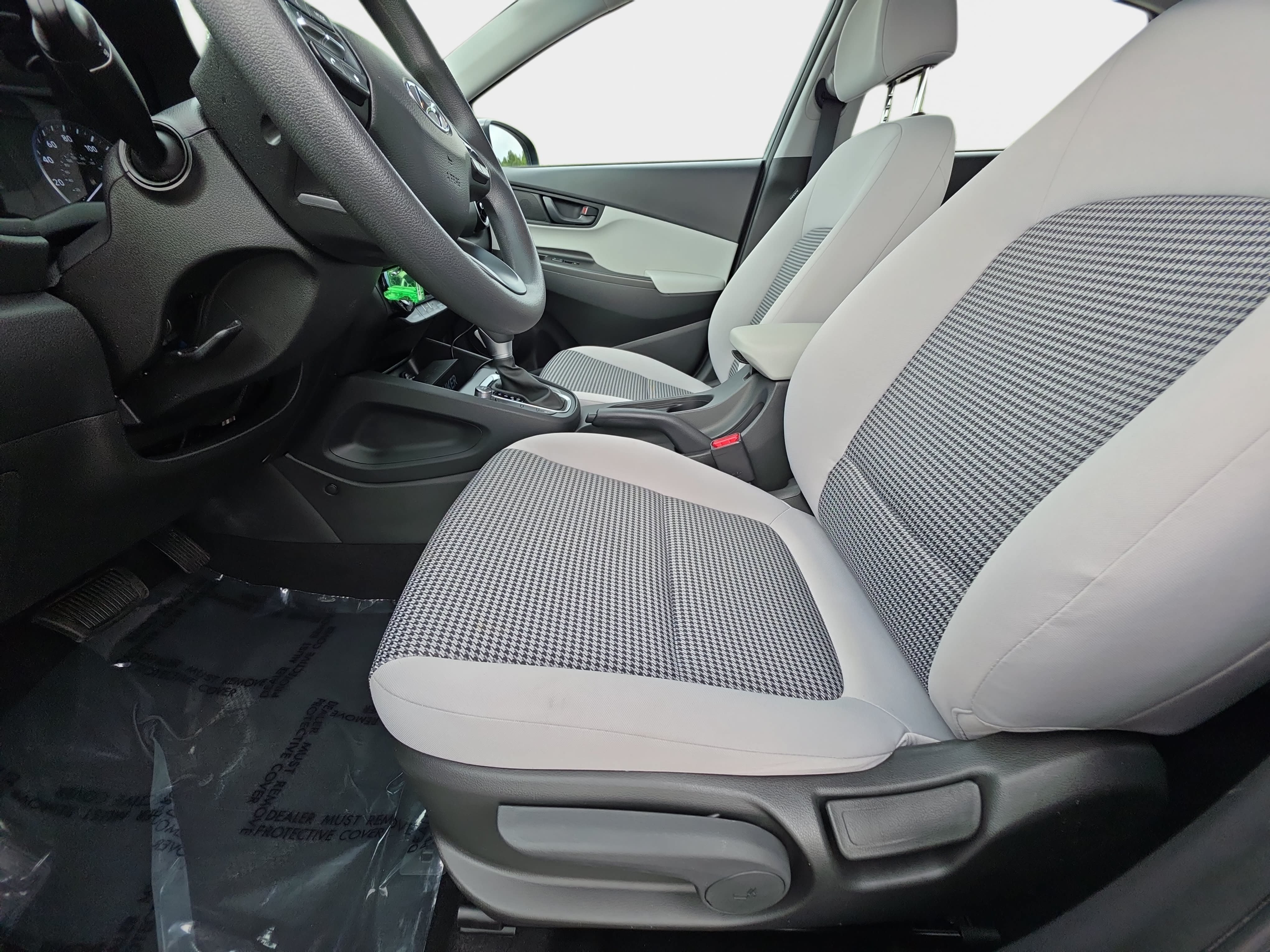 Used 2023 Hyundai Kona SE FWD image 14
