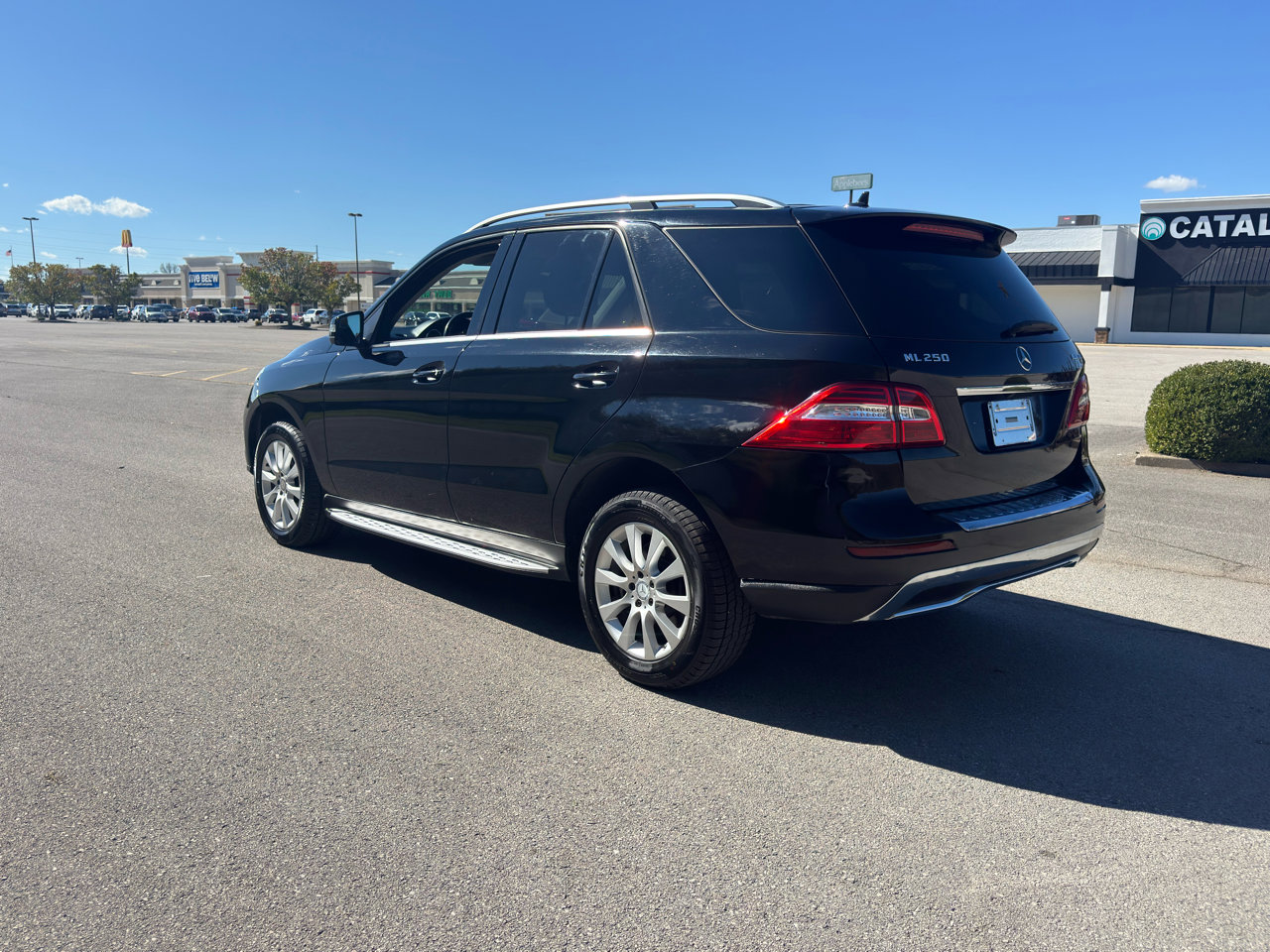 Used 2015 Mercedes-Benz ML 250 BlueTEC 4MATIC image 6