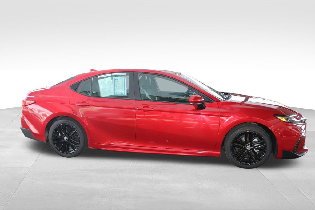 Used 2025 Toyota Camry SE FWD image 19