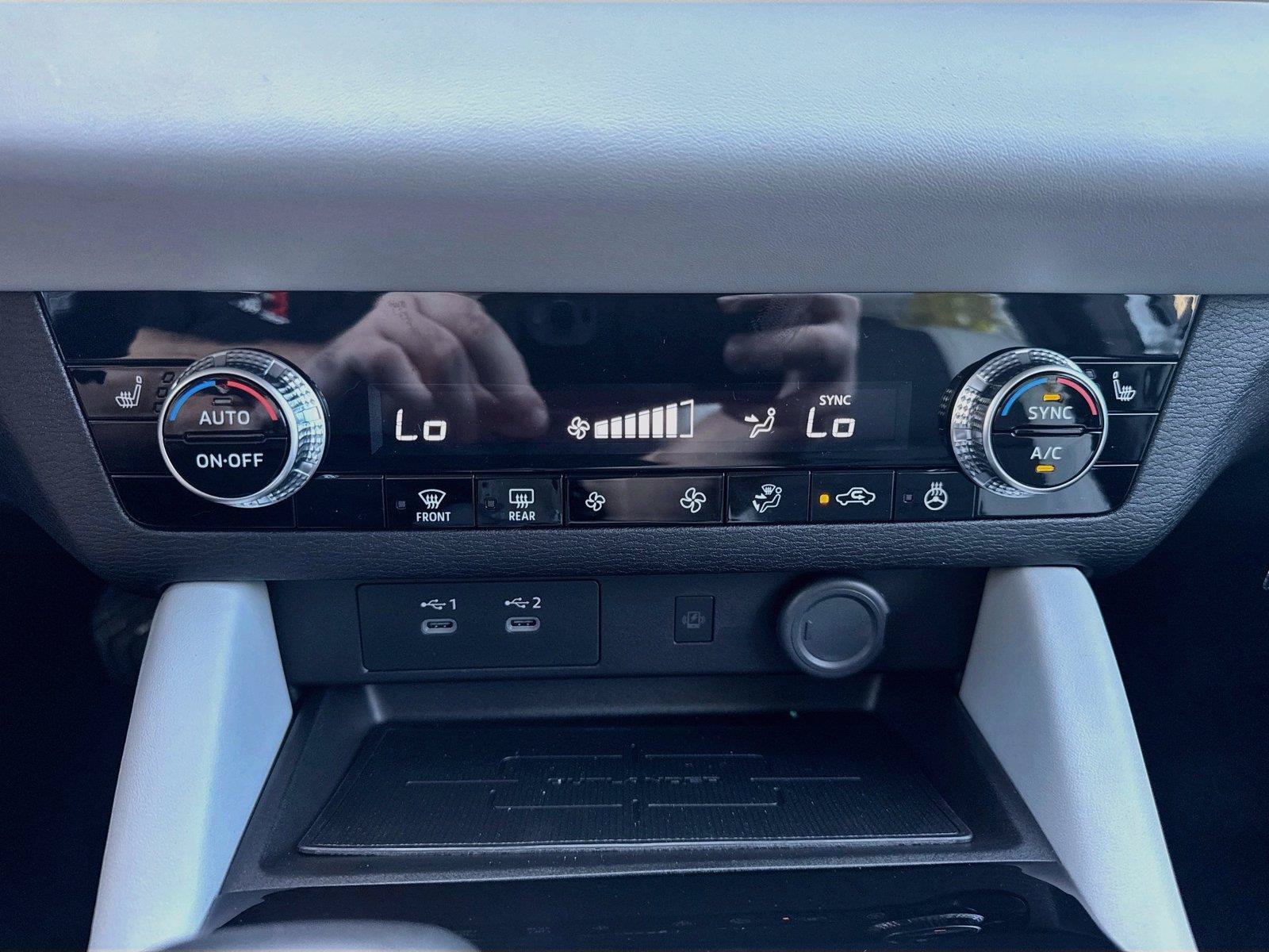 New 2026 Mitsubishi Outlander SE FWD image 21